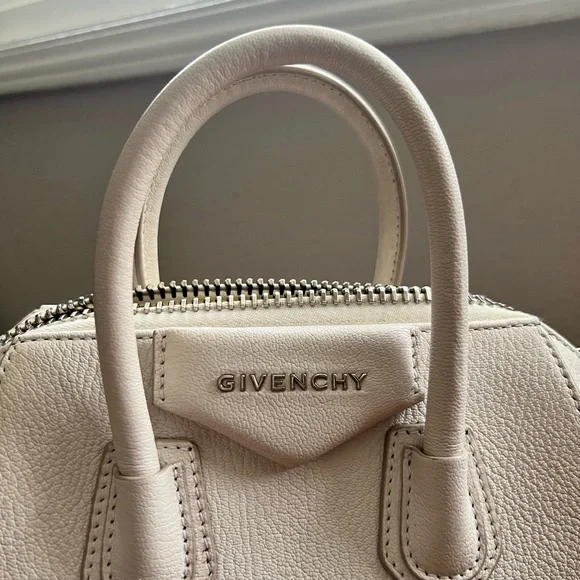 SOLD! Givenchy Mini Antigona Bag in Grained Leather (w/original dustbag) - Picture 2 of 7
